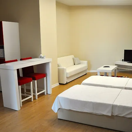 Hotel Expoist 3*