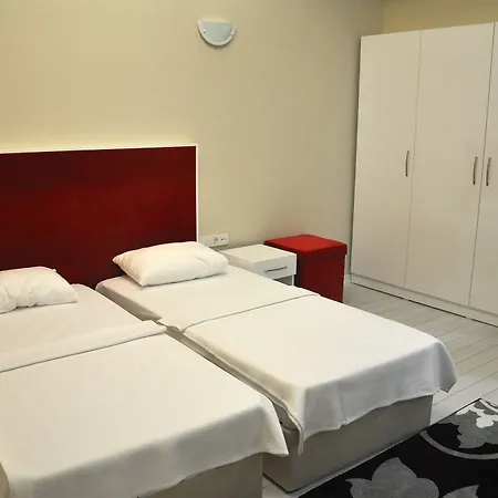 Expoist Hotel 3*