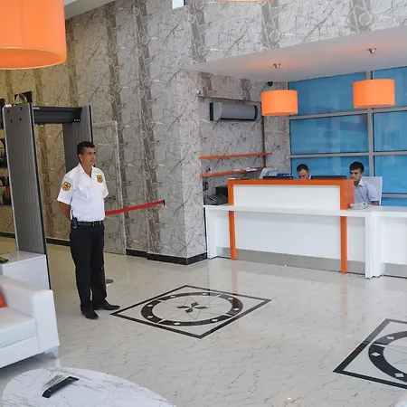 Hotel Expoist 3*
